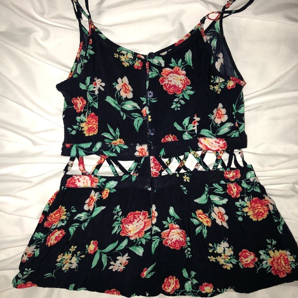 Floral Tank Top - Picture 2 of 3